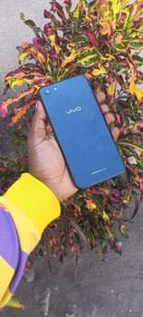 A picture of Vivo y83