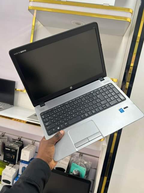 A picture of Coi5 Hp Gb500 Ram4 No kipengele