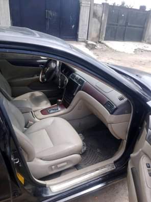 A picture of Dealer s Deal Alert Name LEXUS Model ES 330 Registered