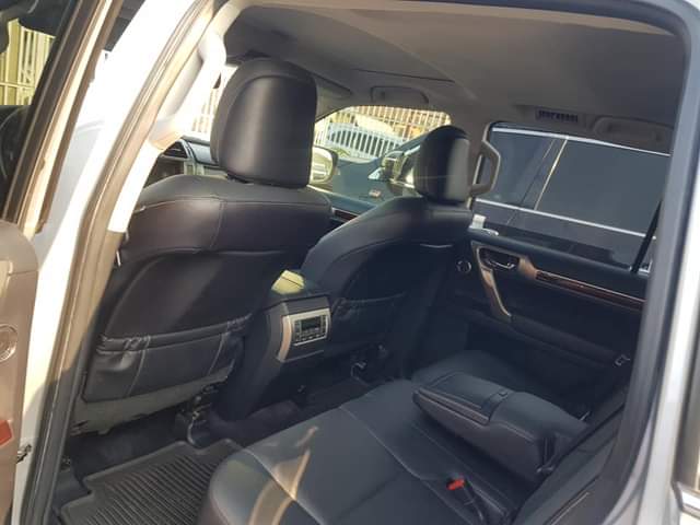 A picture of 2016 Lexus GX460