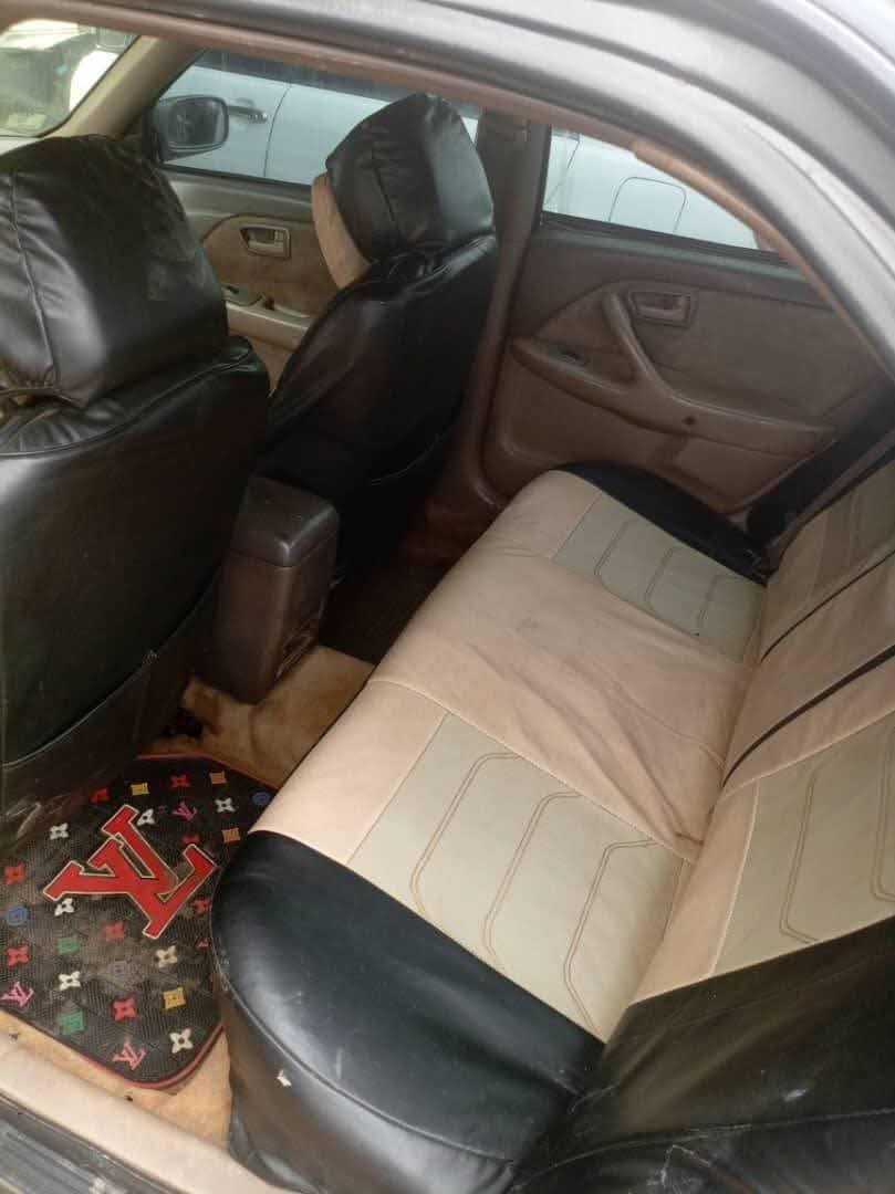 A picture of 2002 Toyota camry