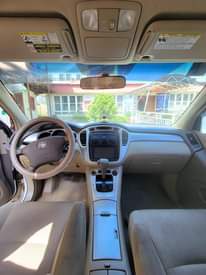 A picture of Toyota Highlander 2006