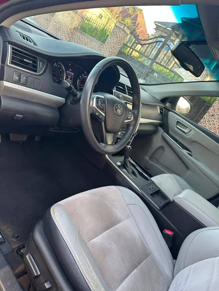 A picture of New arrival Direct Belgium 2017 Model Toyota Camry