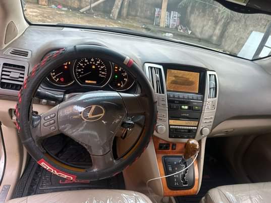 A picture of 2006 Lexus RX330
