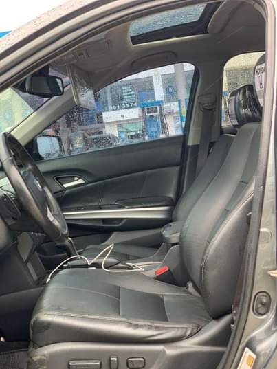 A picture of Honda crosstour