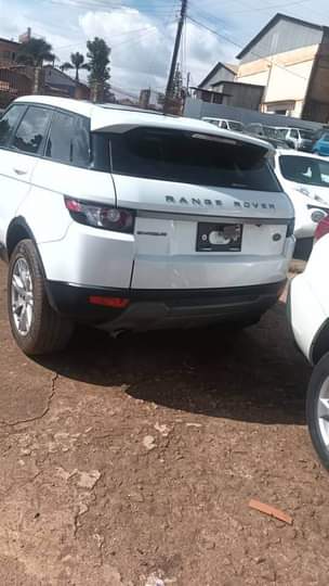 A picture of Range Rover Evogue 115m