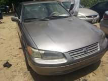 A picture of Toyota Camry pencil light