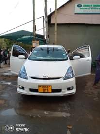 A picture of Toyota Wish old model Inauzwa