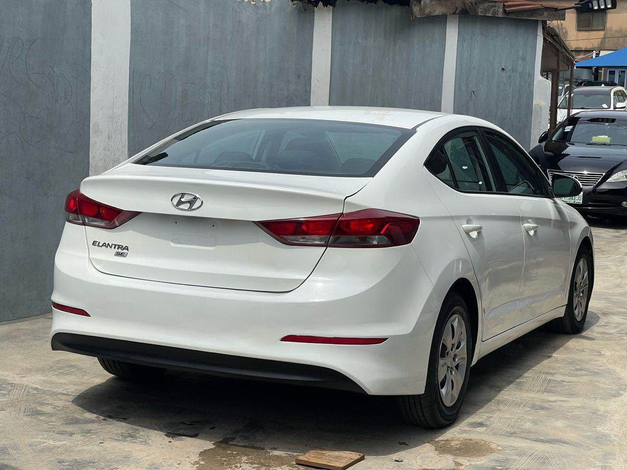 A picture of Reg Hyundai Elantra 2018 model