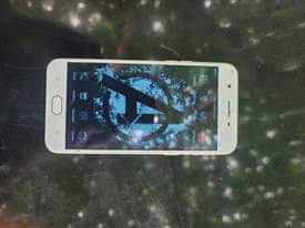 A picture of Oppo A57 RAM 4GB ROM 64GB battery inakaa sana Ina
