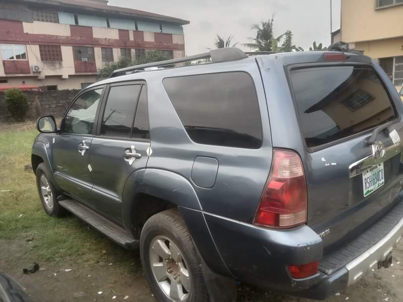A picture of 4Runner 2005 first owner and first registration engine ac and