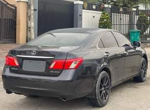 A picture of Lexus ES 350