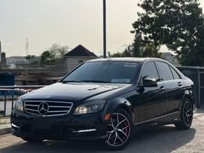 A picture of Wizdow Nation Auto s 07040247395 9 000 000 Refer and