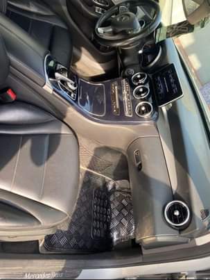 A picture of Mercedes Benz C300