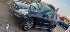 A picture of 2 month used Mercedes Benz ml 350 2009 model full