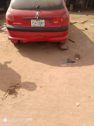 A picture of Peugeot 206
