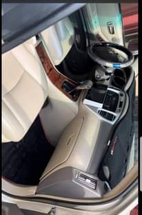A picture of Toyota highlander 05