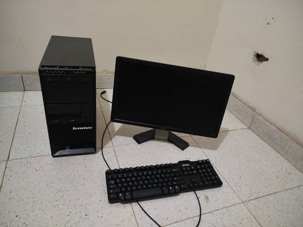 A picture of fullset computer