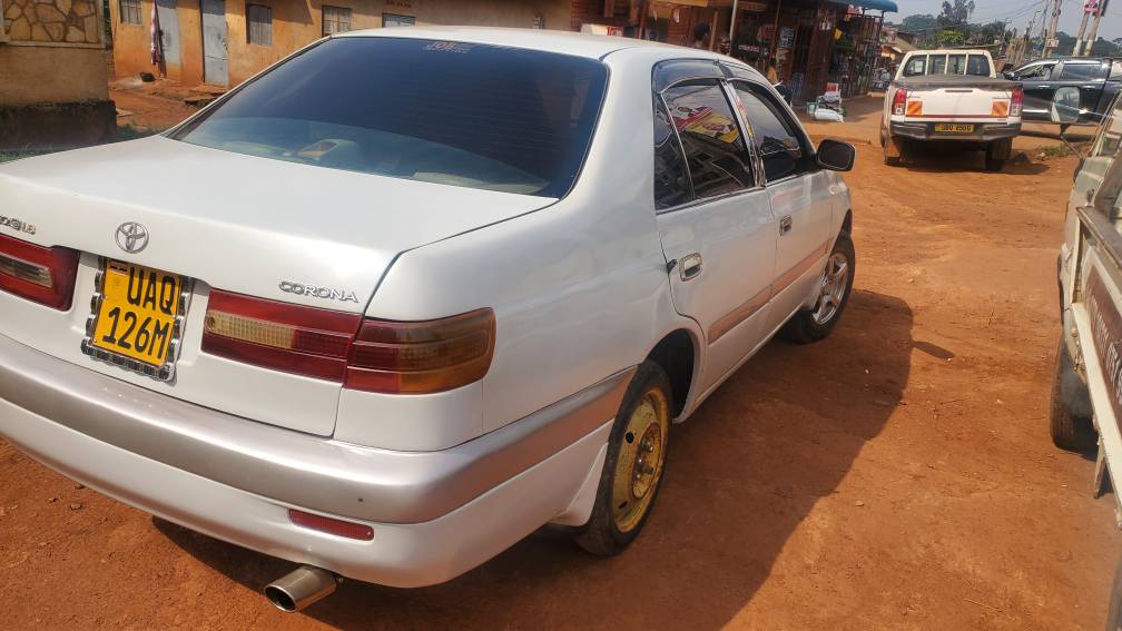 A picture of Toyota premio