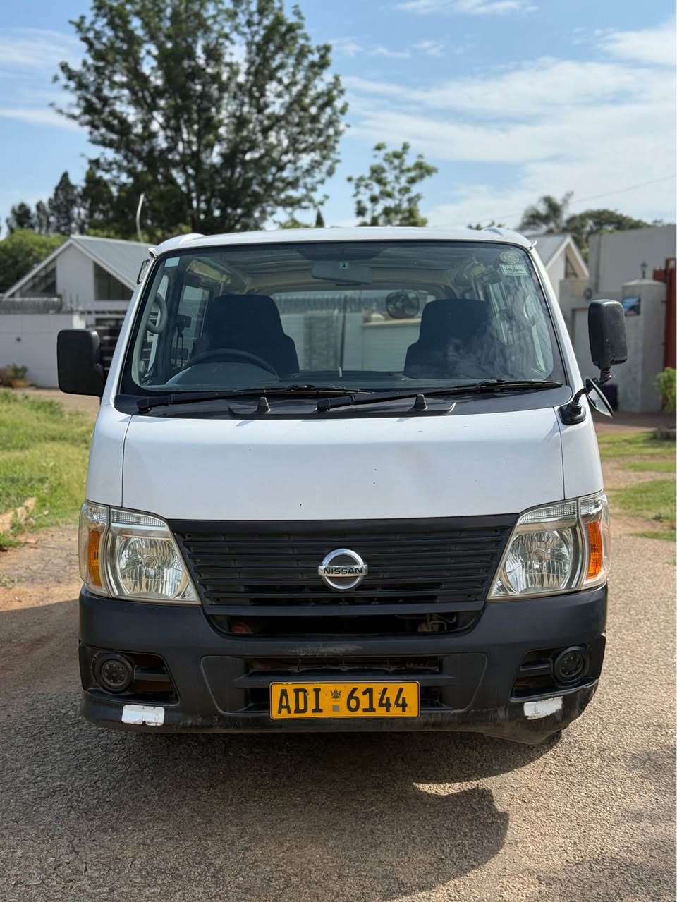 used nissan caravan