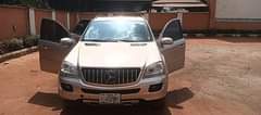 A picture of Mercedes ML350
