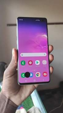 A picture of Samsung Galax S10 plus