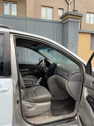 A picture of Distress Sale Toyota Sienna 2006 model buy and put to