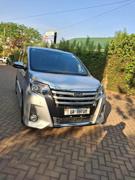 used toyota noah