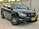 A picture of Toyota Harrier on sale DVS gari imetunzwa vizuri sanaaaaaa