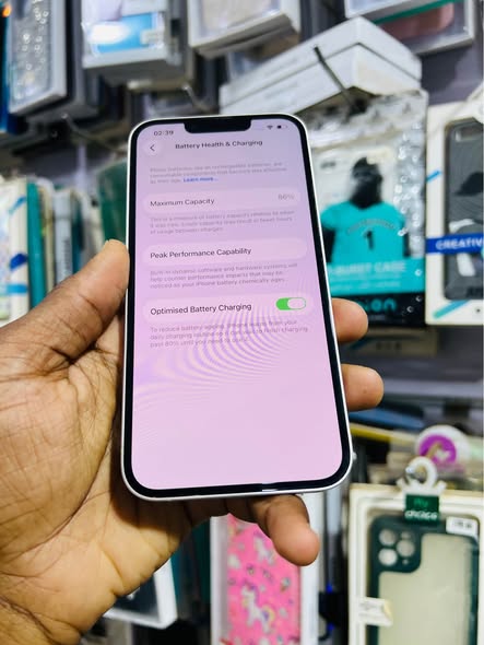A picture of iPhone 14 Clean
