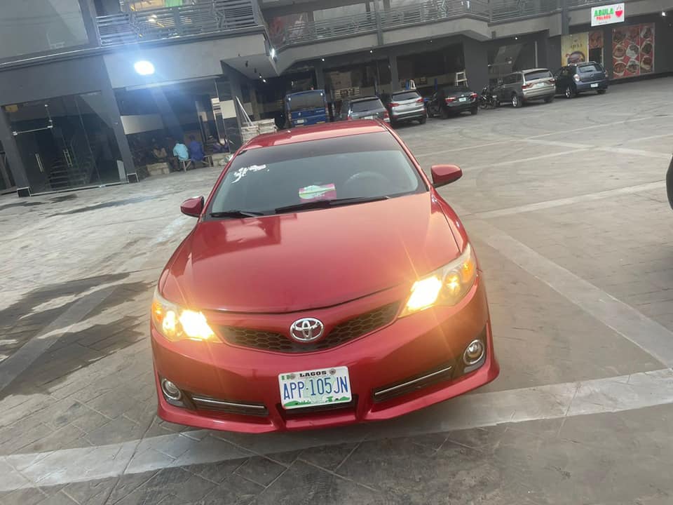 A picture of Toyota Corolla 2014 SE