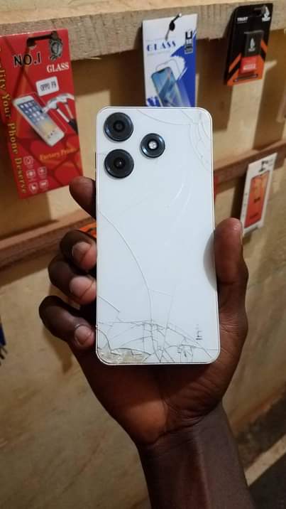 A picture of Infinix Hot 30 256gb