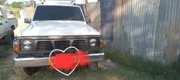 A picture of Nissan patrol kali sana injini td42 full ac full document