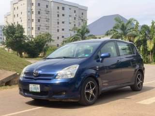 A picture of 2010 Toyota Verso 3 roll