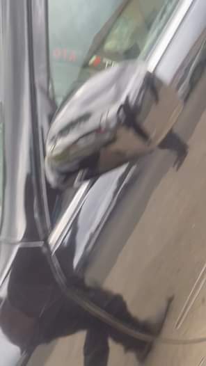 A picture of Clean buy and drive 2005 Camry Engine Gear AC Sharp