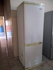 classifieds/fridges