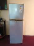 A picture of Boss fridge double door inagandisha sana na kupoza vzr Bei