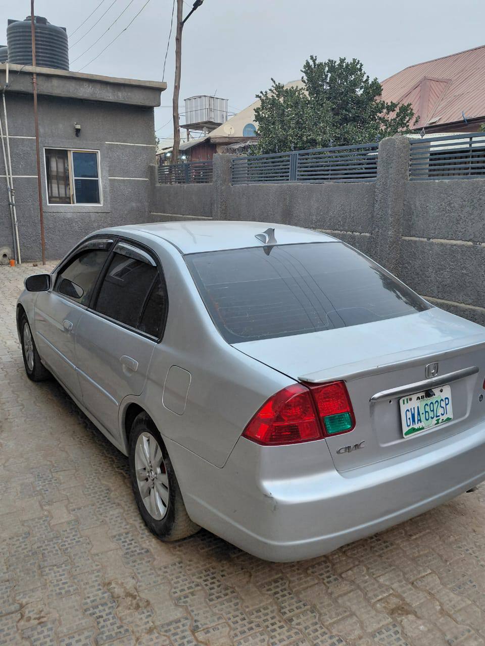 A picture of Honda Civic 2004