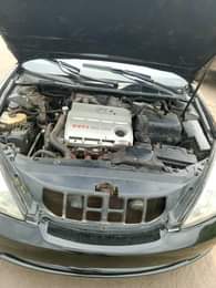A picture of ES 330 up for sale and everything is working perfectly