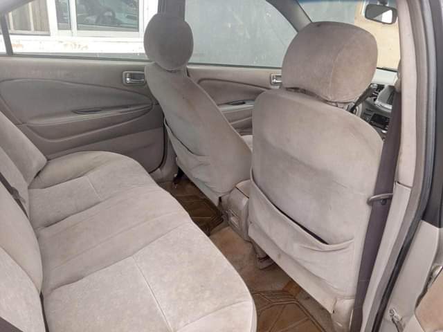 A picture of TOYOTA PIUS FIRST BODY07088153375.
