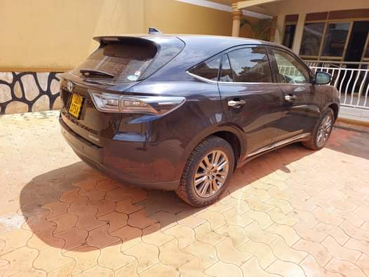 A picture of TOYOTA HARRIER 2015 2.0 ON QUICK SALE Call WhatsApp 0753988573