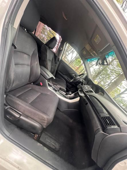 A picture of Honda Accord V4 2014