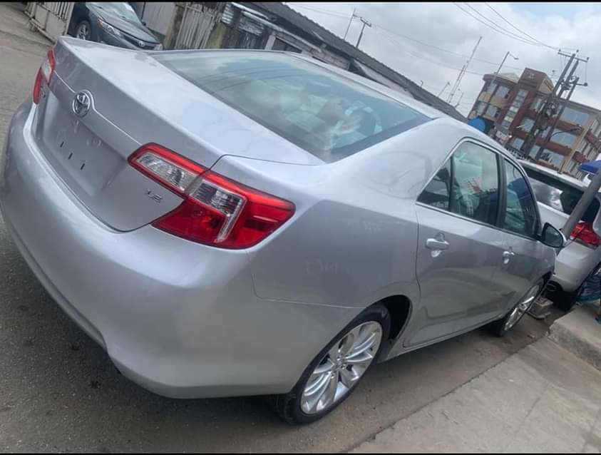 A picture of Toyota Camry 013