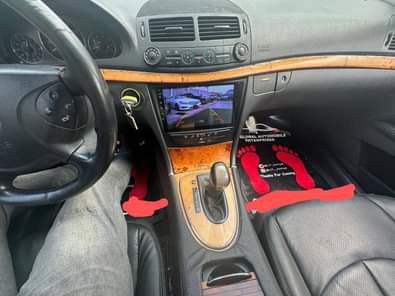 A picture of 2005 model Mercedes Benz E350 Pure tokumbo standard Nothing to