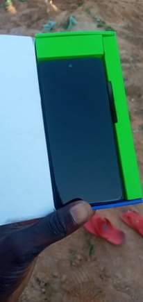 A picture of infinix smart8