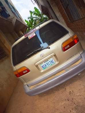 A picture of Sharp Toyota Sienna available for sale Engine gear and Ac