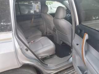 A picture of 2010 Belgium standard 2010 Toyota Highlander Highlander