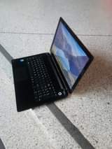 A picture of PC TOSHIBA AINA SHIDA YEYOTE CORE 3 RAM 4 DISC