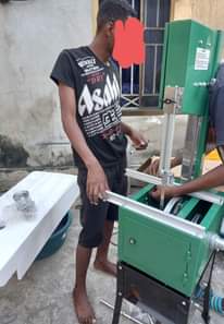 A picture of MEAT SAW MACHINE CALL 0766618817