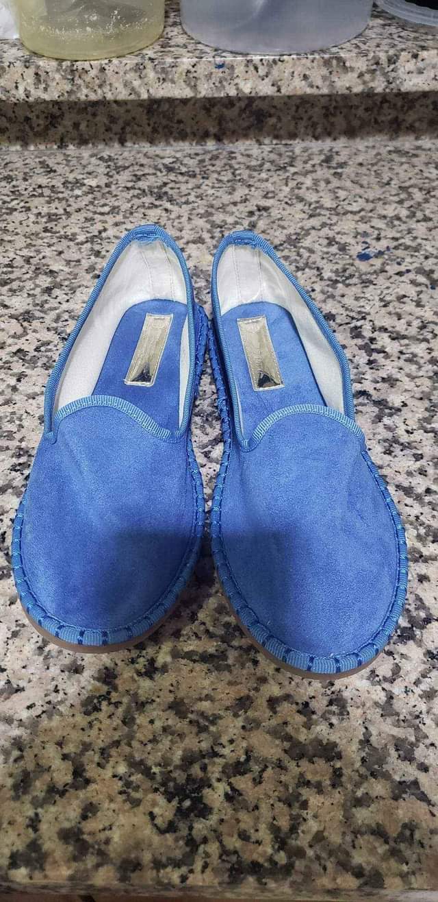 A picture of Ladies pumps